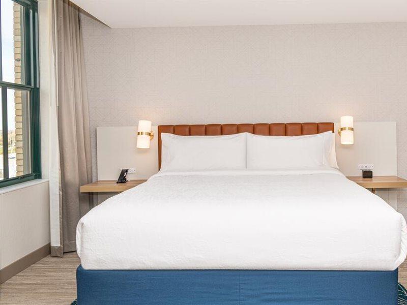Hilton Garden Inn Flint Downtown Екстер'єр фото