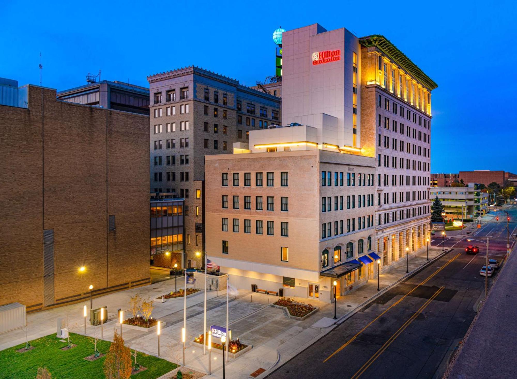 Hilton Garden Inn Flint Downtown Екстер'єр фото