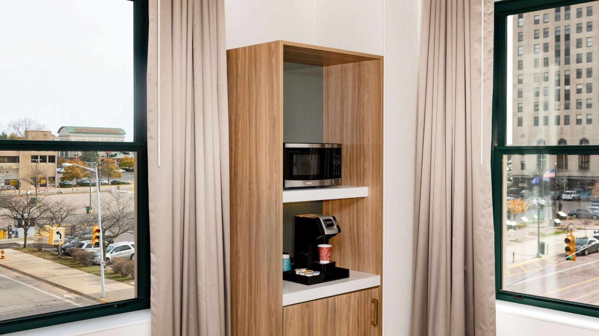 Hilton Garden Inn Flint Downtown Екстер'єр фото