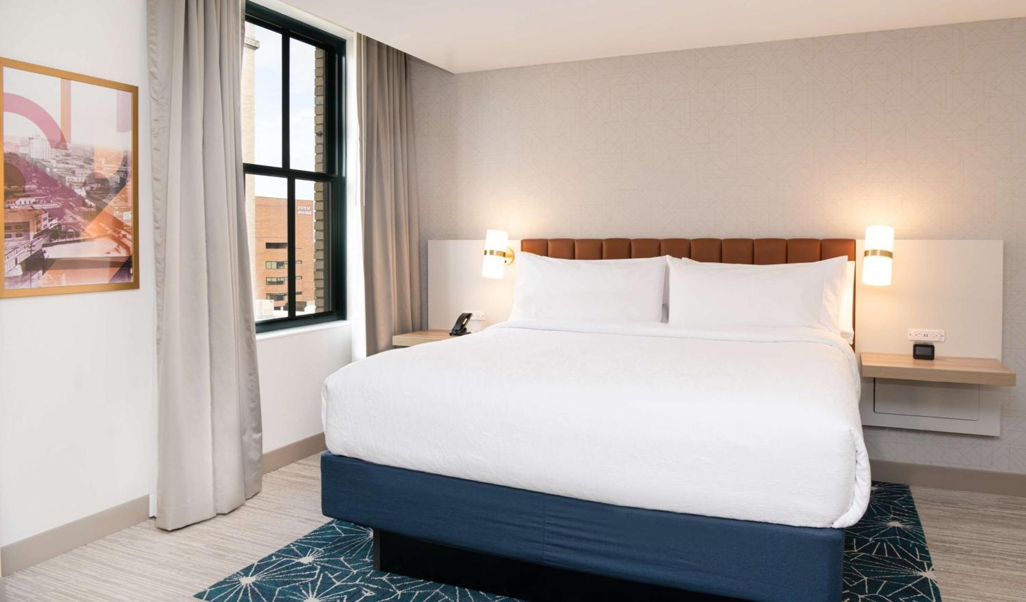 Hilton Garden Inn Flint Downtown Екстер'єр фото